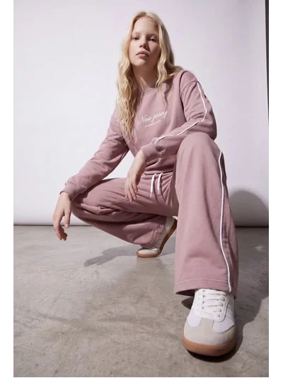 PEMBE NEW YERSEY BİYELİ TAKIM