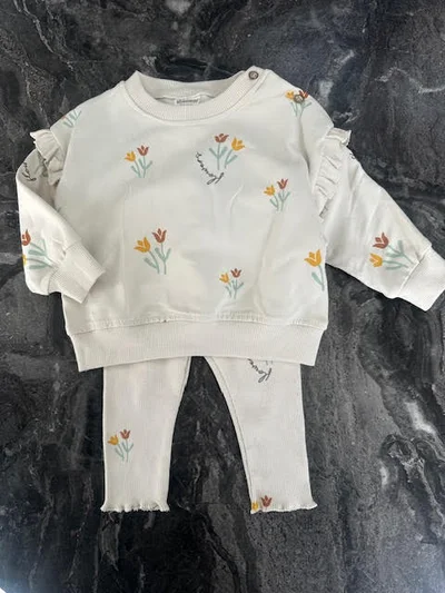 BEJ LALE DESENLİ KIZ BEBEK TAKIM