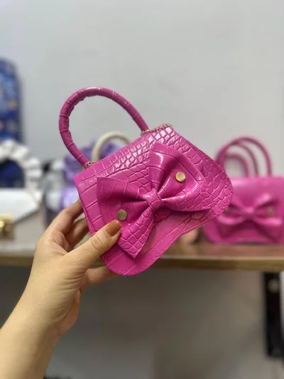 PEMBE ÇOCUK ÇANTASI