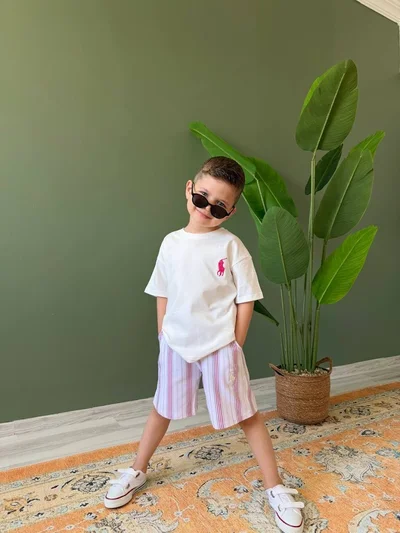 PEMBE ÇİZGİ ŞORTLU TAKIM