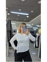 Degaje Yaka Gold Tokalı Sandy Bluz  Beyaz 2212