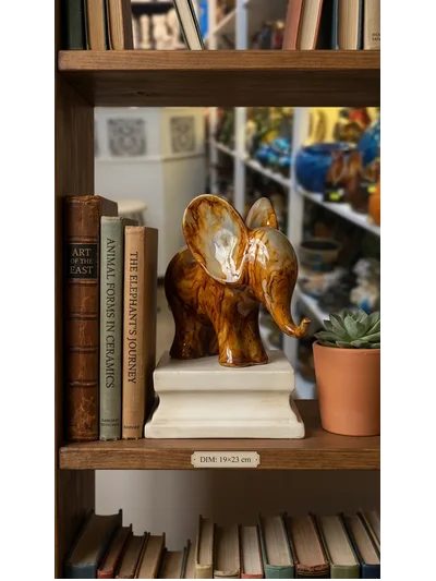 Dekoratif Fil Heykeli Kehribar 19x23 cm – Modern Biblo, Masaüstü ve Konsol Üstü Ev & Ofis Dekorasyon Objesi