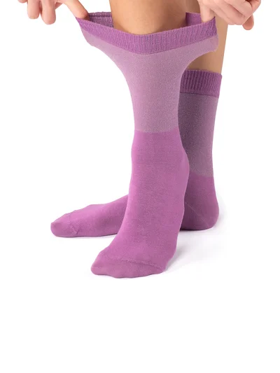 Lastiksiz Bambu Çorap %87 Bambu Ayağı Sıkmayan Yumuşak Nefes Alabilen Unisex Mor