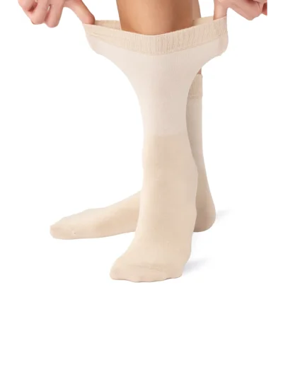 Lastiksiz Bambu Çorap %87 Bambu Ayağı Sıkmayan Yumuşak Nefes Alabilen Unisex Bej