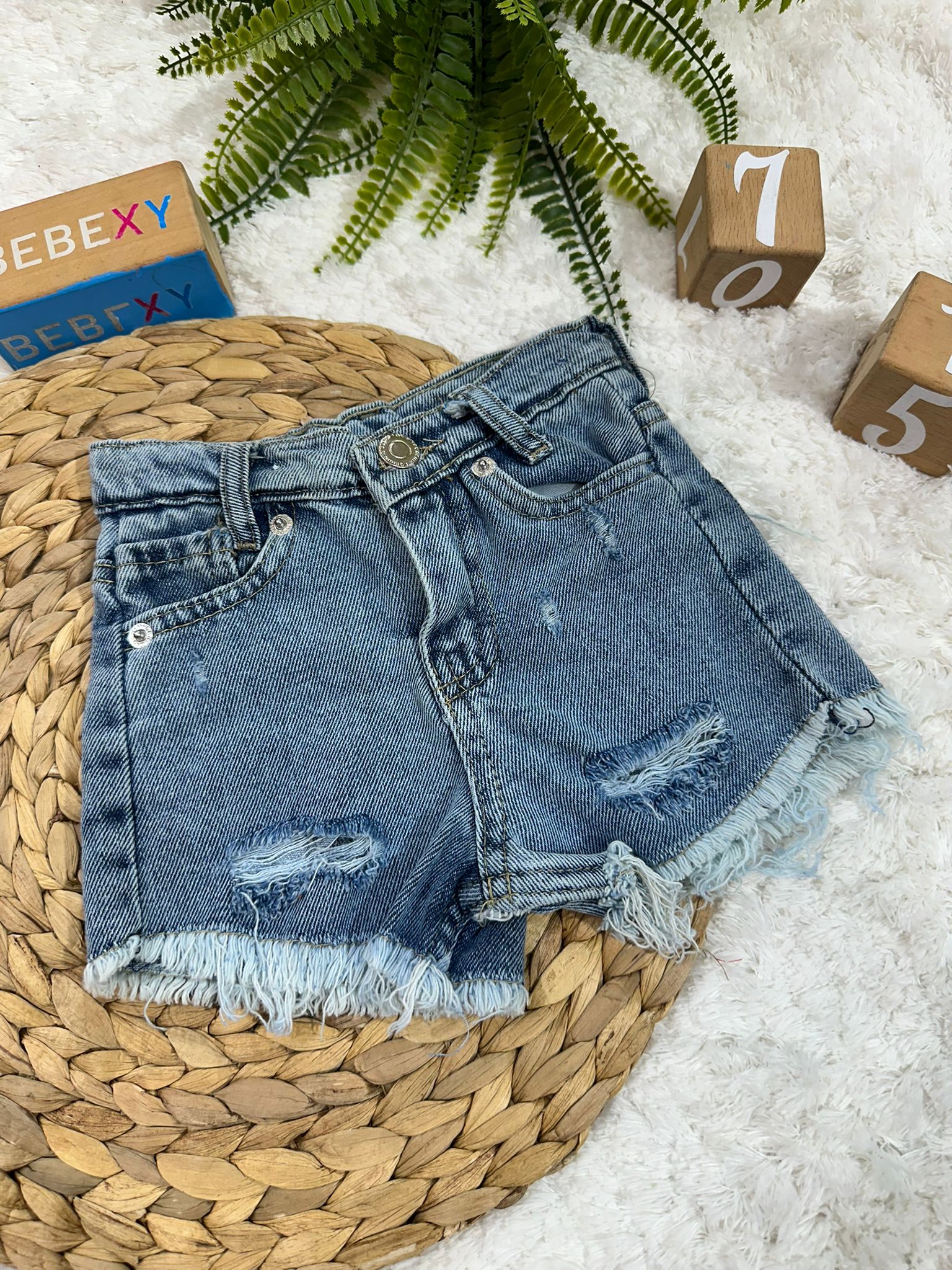 Püsküllü   Denim Şort 