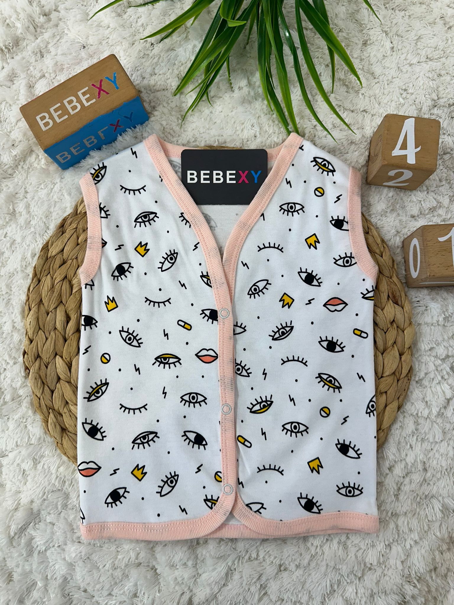 Göz Baskılı Bebek Yelek Pembe