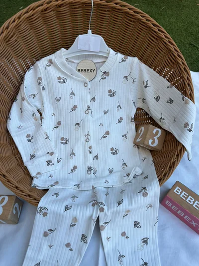 Çiçek Baskılı Pijama Takımı