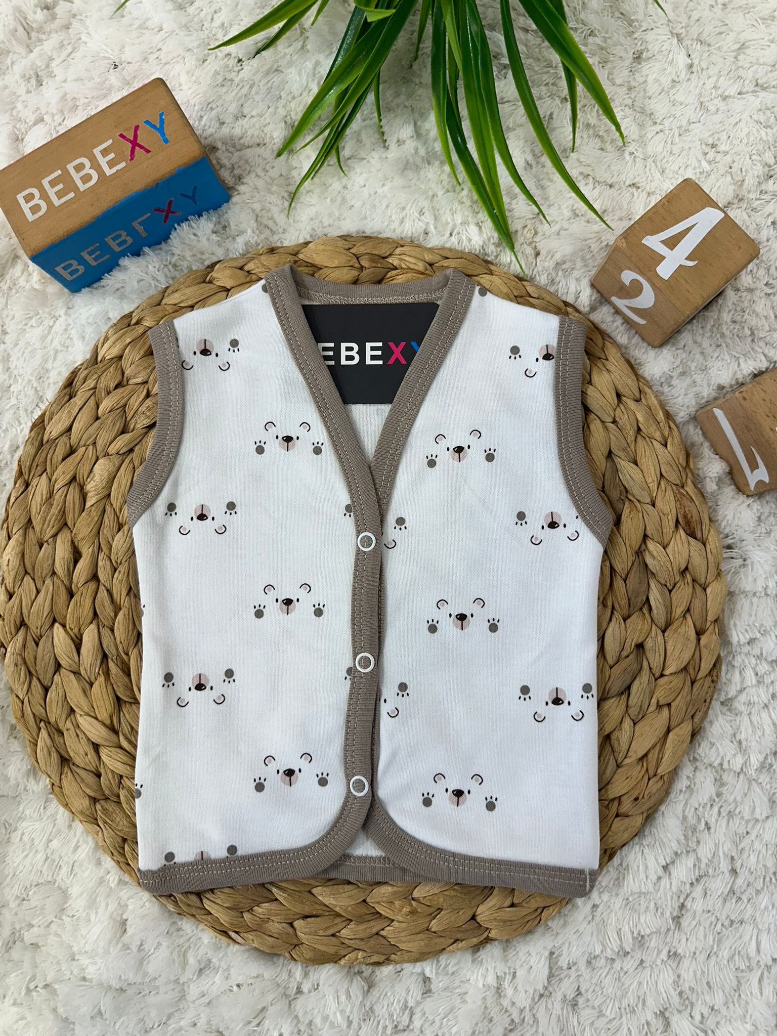 Ayıcık Baskılı Bebek Yelek 