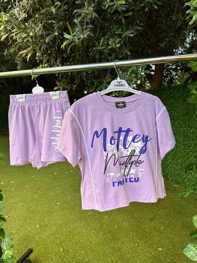 Mottey Baskılı Şortlu Takım Mor