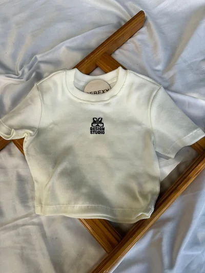 Desing Studio Baskılı Crop Krem