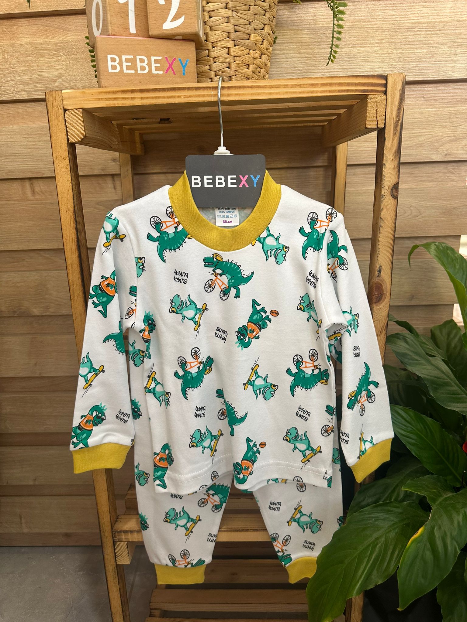 Dinazor Desenli Bebek Pijama Takımı 