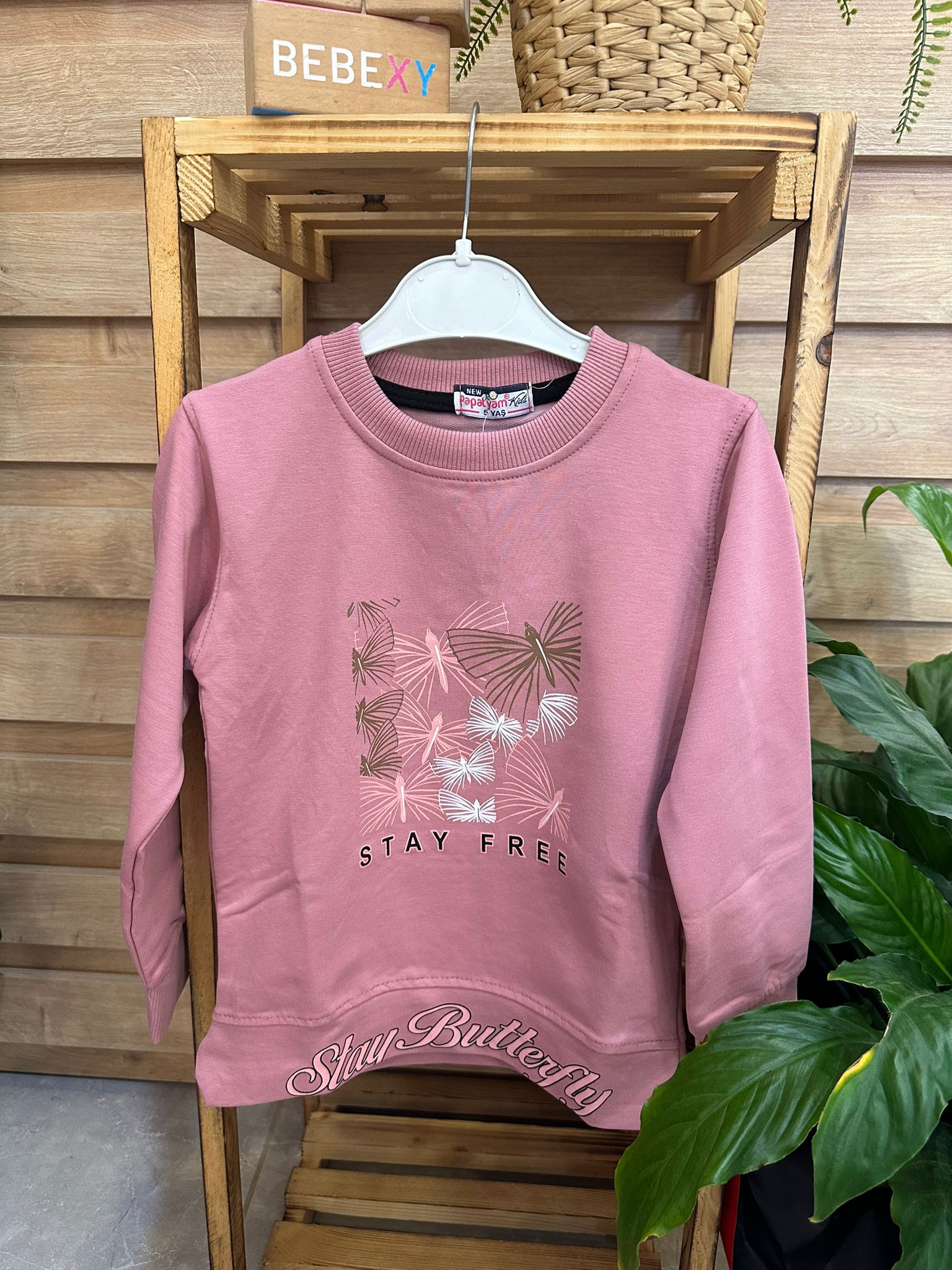 Kelebek Baskılı Sweatshirt 