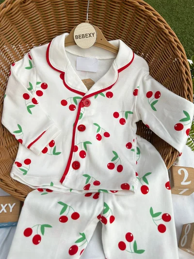 Kiraz Baskılı Pijama Takımı