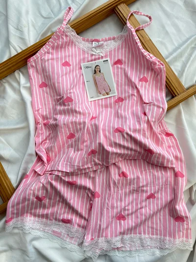 Pembe Kalp Desen İp Askılı Şortlu Pijama T.