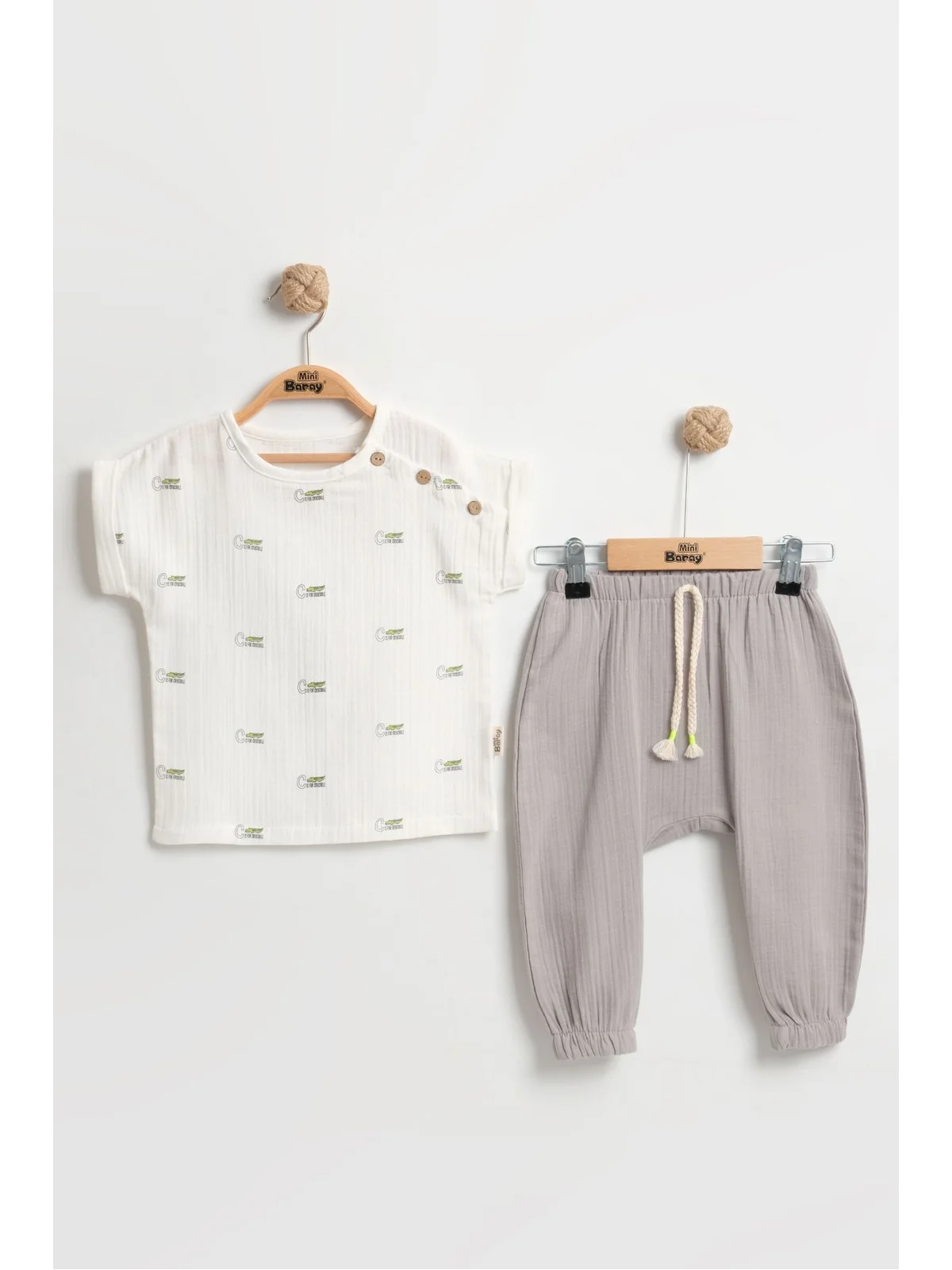 Timsah Desenli Erkek Bebek Body+Şort Takımı 9-12-18 Ay - %100 Pamuk Müslin Yazlık Set