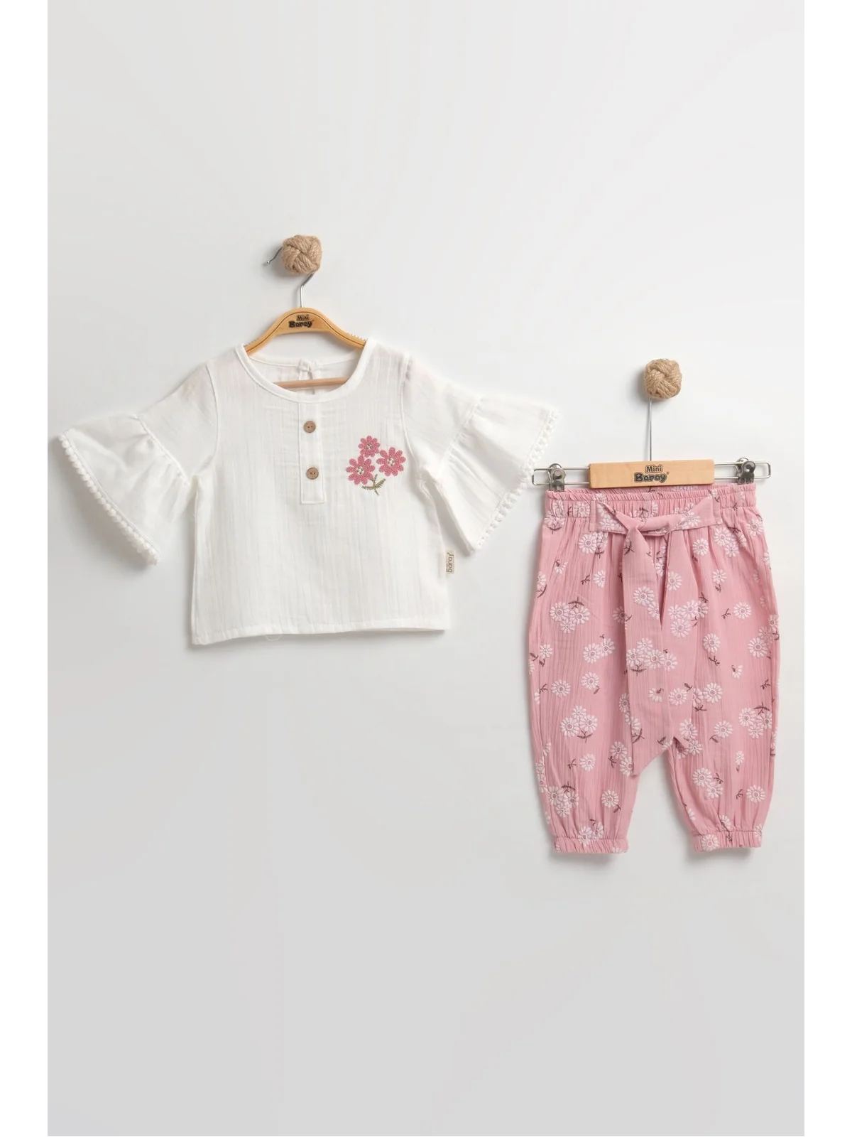 Çiçekli Müslin Pantolonlu Kız Bebek Takımı %100 Pamuk (9-12-18 Ay) - Şık ve Rahat Günlük Set