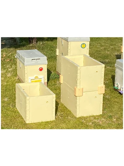Plastik Termo Ruşet Kovan Duvarı Çift Katlı 12 Çerçevelik 04024